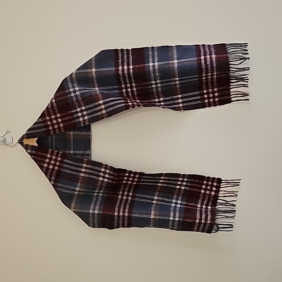 Ballantrae Edinburgh 100% Lambswool Scarf - Picture 3 of 4